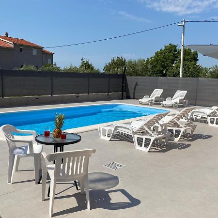 Apartments Ukic Kastela Luaran gambar