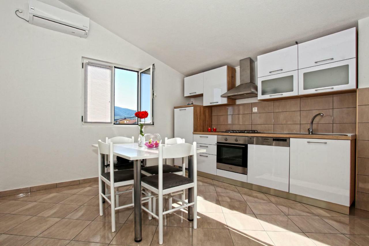 Apartments Ukic Kastela Luaran gambar