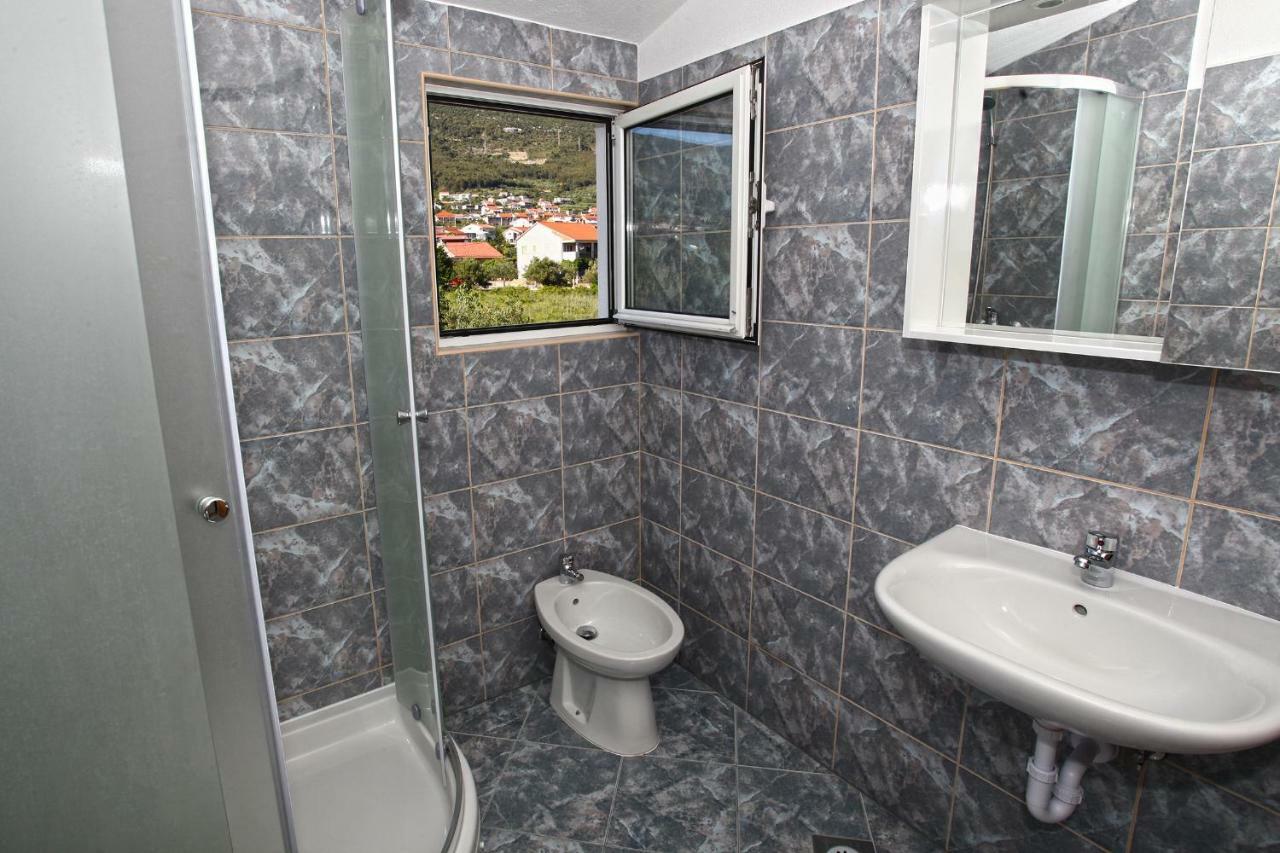 Apartments Ukic Kastela Luaran gambar