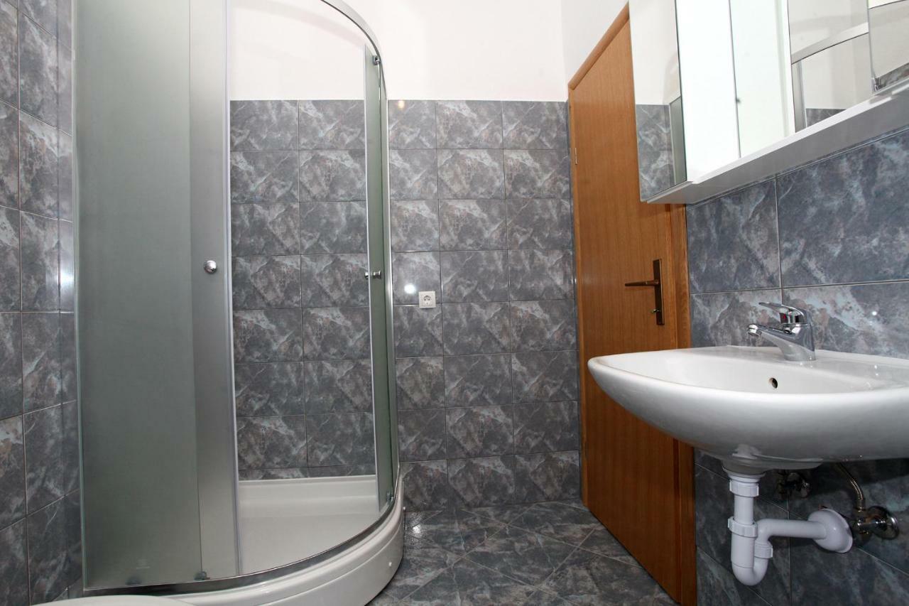 Apartments Ukic Kastela Luaran gambar
