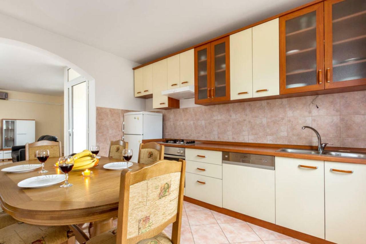 Apartments Ukic Kastela Luaran gambar